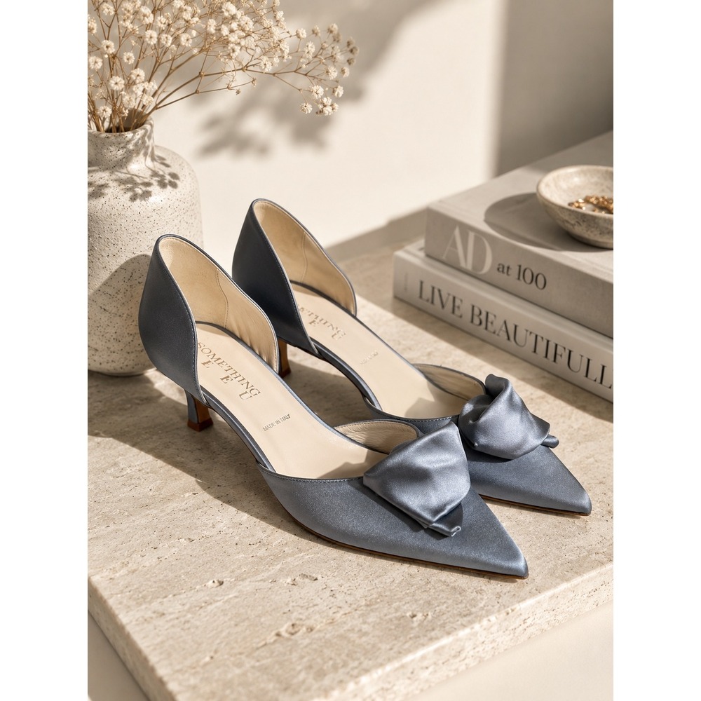 Something Bleu Blue Satin Bow Pointed Toe Pumps Heels Made in Italy Size 7.5 B